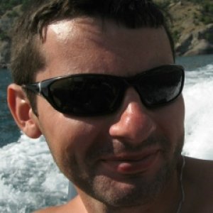 Виктор Апетёнок